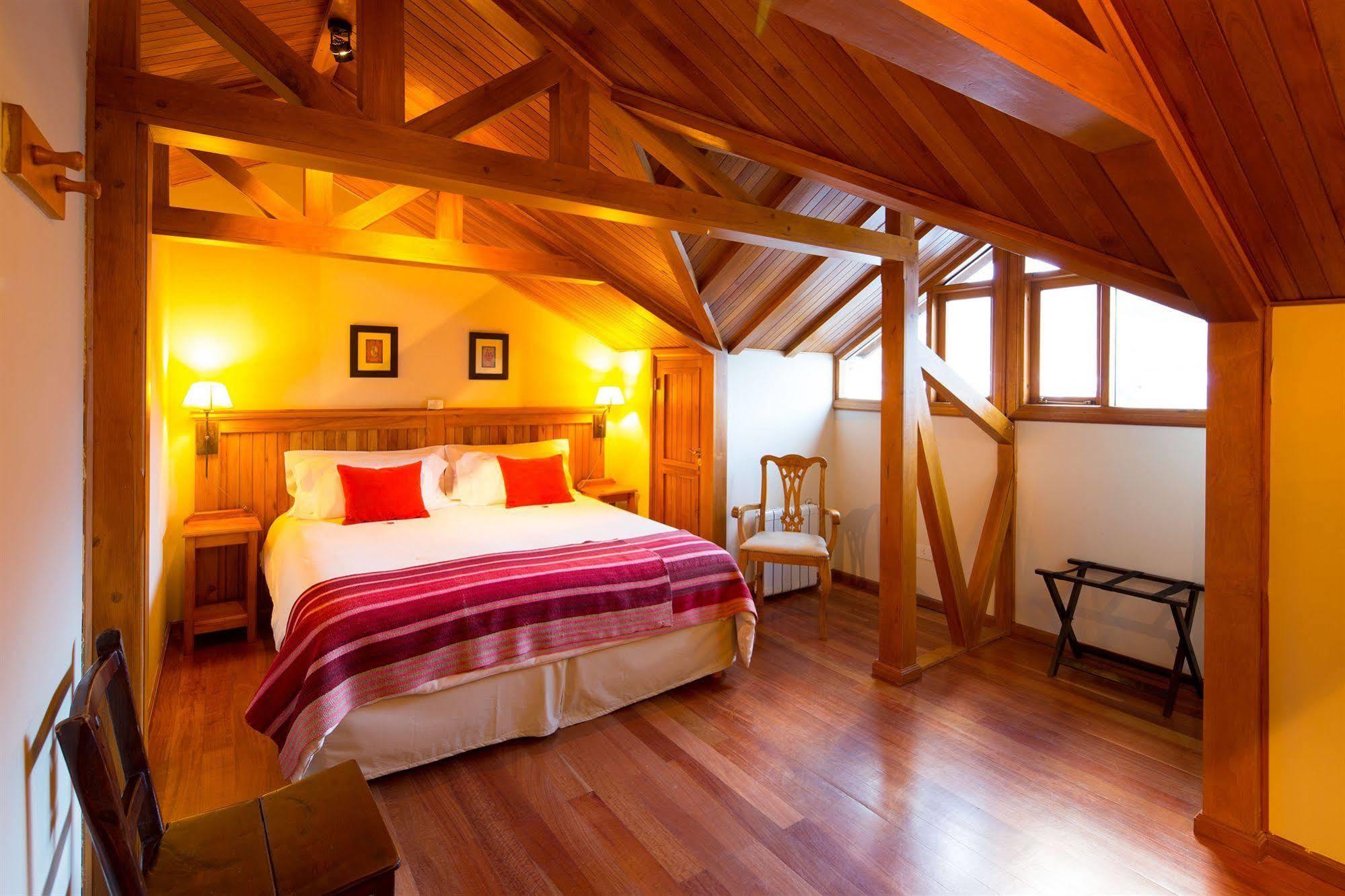 Hosteria Senderos El Chalten Εξωτερικό φωτογραφία